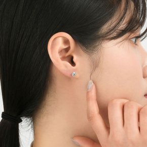18K 5부 모이사나이트 귀걸이 4프롱