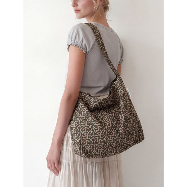 스모키 브라운 레오파드 소프트 숄더백 Smoky brown leopard soft shoulder bag