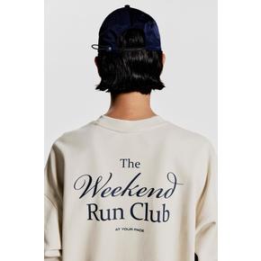 스포츠 스웨트셔츠 라이트 베이지/Run Club 1267648004