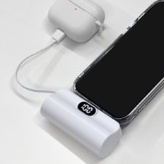 초경량 미니 LED 디스플레이 일체형 C타입 멀티 도킹 보조배터리 5000mAh 동시충전 하이온