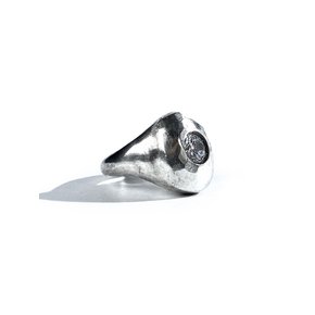 SEWN SWEN SILVER HAMMERED OVAL GEM RING