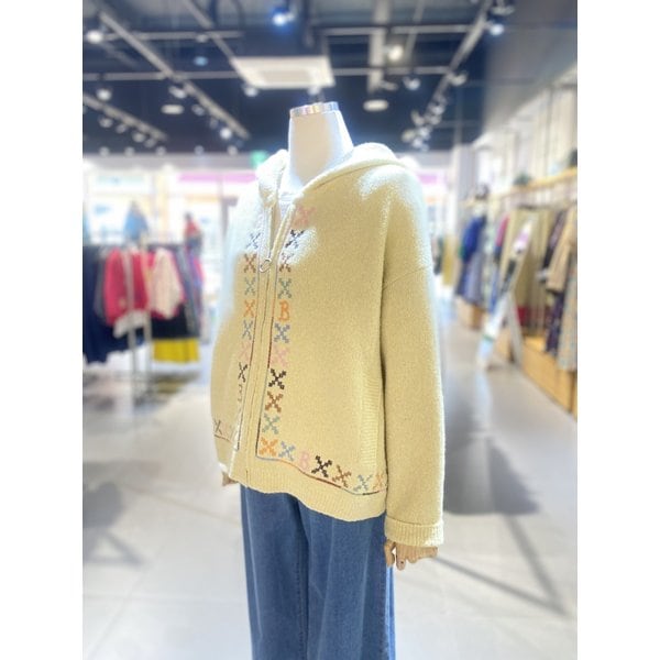 [여주점] 단작 자수 후드 집업 니트 가디건 (BAKC07511)