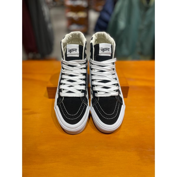 [시흥점] 남녀공용 스니커즈 스케이트 하이 리이슈 38 LX (블랙)(VN000CR02BO)