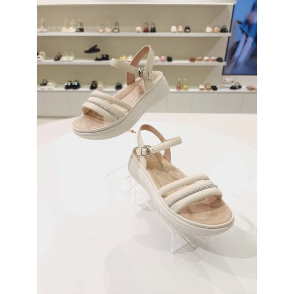 [부산점] 바바라 3cm 경량 큐빅 스트랩 샌들 AAI343