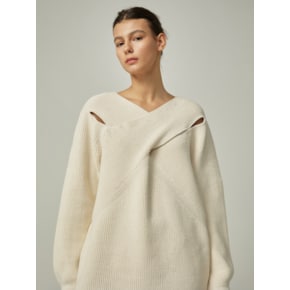 SLIT DETAIL LOOSE FIT PULLOVER (NATURAL)