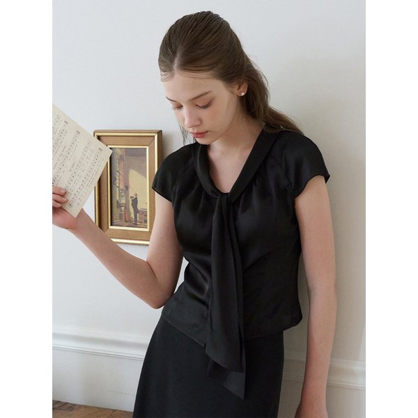 Soie Tie Blouse [Black]