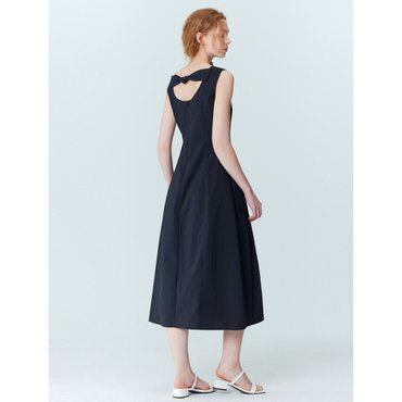 오프닝선샤인 Sleeveless back ribbon dress_Black