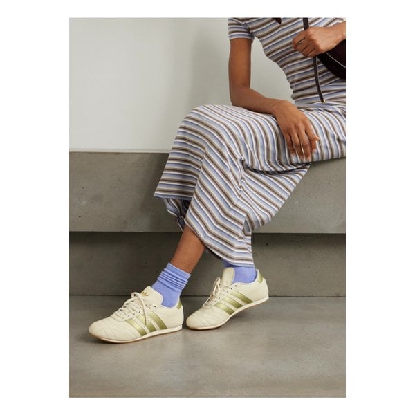 태권도 메탈릭 스트라이프 가죽 스니커즈 크림 1647597353661270