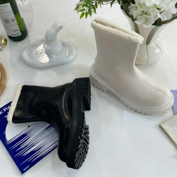 [옷자락] 여성 퍼 4cm 심플 앵클 안감 데일리 미들부츠