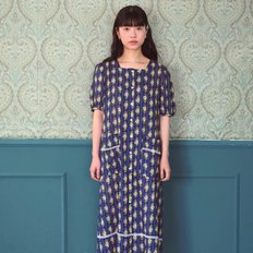 / square neck flower dress