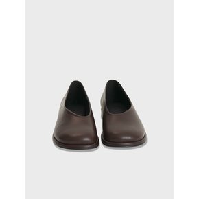 PLUMP FLAT BROWN