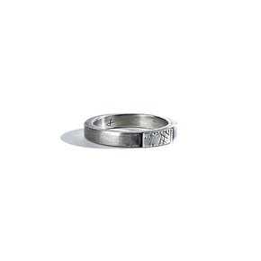 SEWN SWEN SILVER SLIM SCRATCH PLATE RING