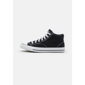 3242293 Converse 컨버스 CHUCK TAILER ALL STREET 남녀공용 - 하이탑 트레이너 블랙/화이트