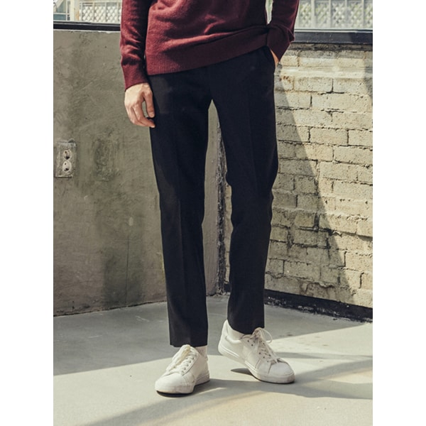 남성 테이퍼드 슬랙스 (BLACK)
