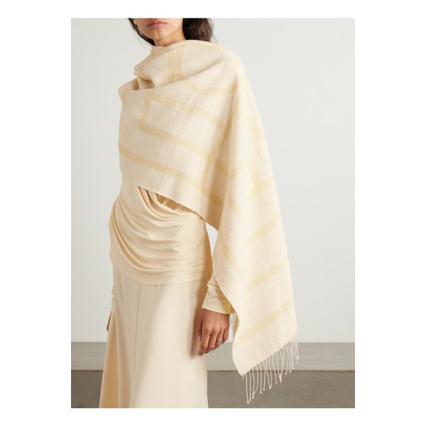 프린지 리넨 혼방 부클레 자카드 스카프 크림 1647597350319157