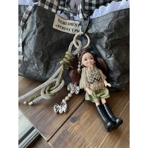 Beautiful doll keychain_khaki