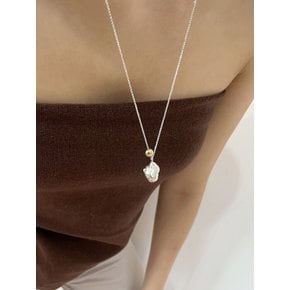 fresh pearl necklace