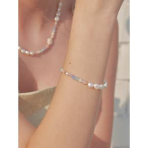 pastel moment daisy bracelet