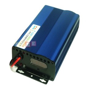 페어스톤 자동차배터리충전기 고효율 12V 10A 밧데리충전기 1212D