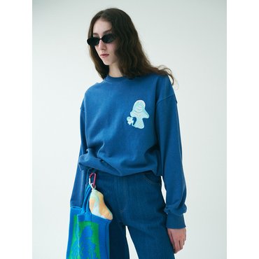 미미카위 MUSH EMBROIDERY SWEAT SHIRTS/BLUE