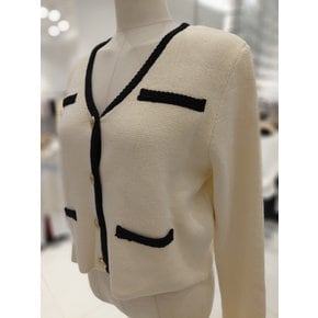 스타필드수원 TMGGFCD008 금단추 브이넥 가디건
