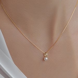 Hei [ITZY 예지,우주소녀 다영, 프로미스나인 이채영,쯔위 착용] cute ring pearl necklace
