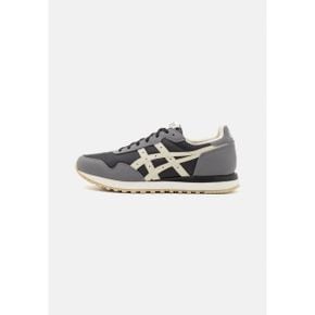 5108700 ASICS TIGER RUNNER II UNI - Trainers black/light dust