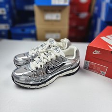 나이키 P6000 메탈릭 실버 CN0149-001