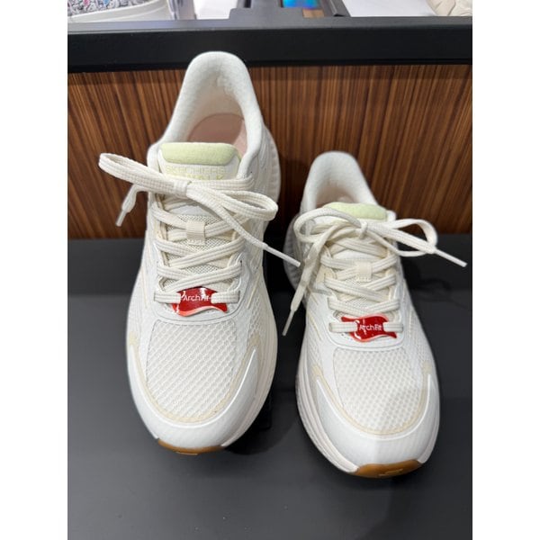 [여주점] 여성 고워크 맥스쿠셔닝 아치핏 (SP0WWCGX072)