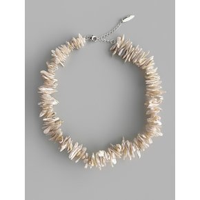 Water Glint Pearl Necklace