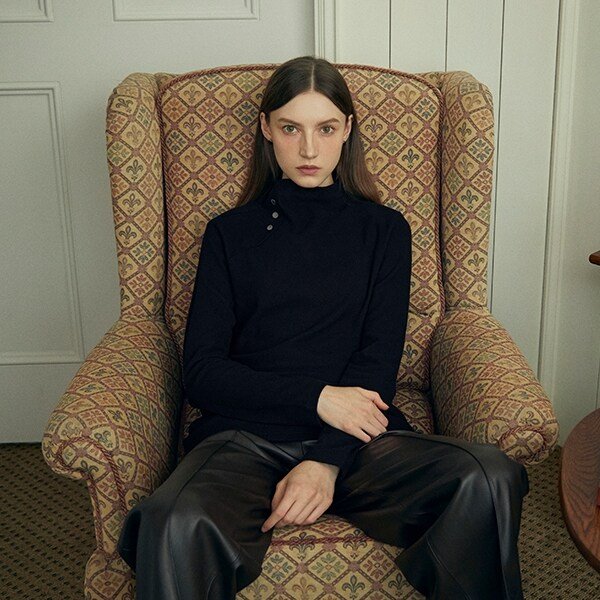 ANC_[1종] 여성) 반목 기모티셔츠 블랙_QAFFT152