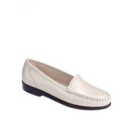 5030797 SAS Womens Simplify Shoes - Wide In Pearl Bone