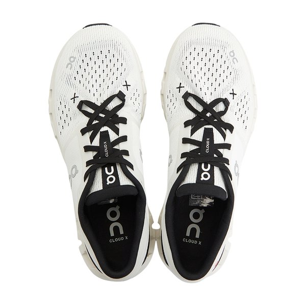 [부산점] 러닝 클라우드 X 4 남성 러닝화 3ME30040791