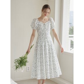 HEART NECK PLEATS DETAIL FLORAL MAXI DRESS_WHITE