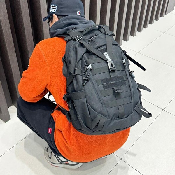 [옷자락] 남자 등산 캐주얼 스포츠 멀티수납 블랙 백팩