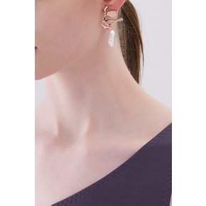 Dancing Objet - No.7 Pearl Earrings