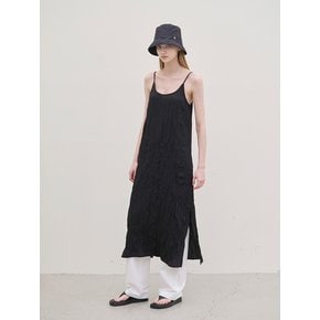 Crinkled Sleeveless Dress (Black)