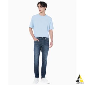 캘빈클라인 JEANS 남 다크블루 바디 테이퍼핏 37.5 기능성 데님 J324982 1BJ