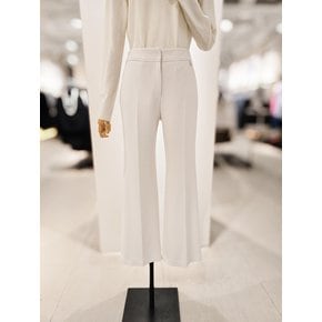 [파주점] 로고 포인트 세미 부츠컷 슬랙스 팬츠 CRAA0SL361