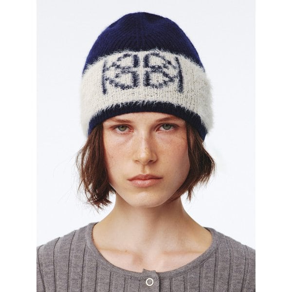 Emblem Knit Beanie UNISEX Navy Ivory