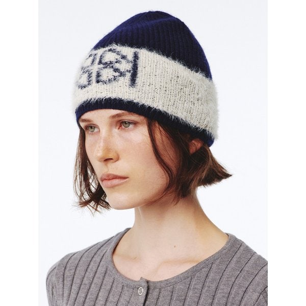 Emblem Knit Beanie UNISEX Navy Ivory