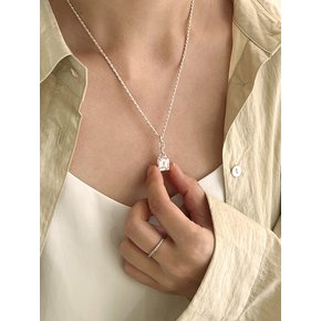 Emel Chain Necklace