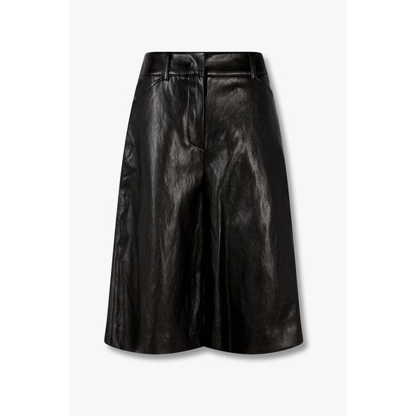 신세틱 레더 하프 팬츠 7116130101199