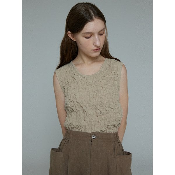 [리퍼브] LIZ WRINKLE SHIRRING VOLUME SLEEVELESS BLOUSE (BEIGE)