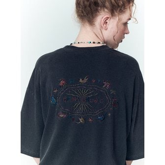 꼼파뇨 (CPGN) 캣 스티치 피그먼트 반팔티 스모크블랙