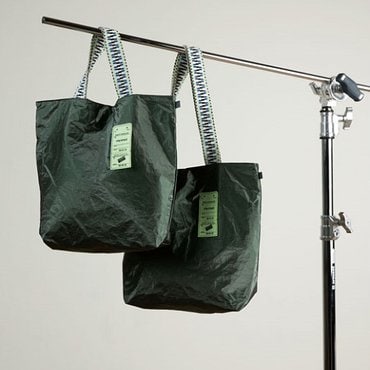 미야앤솔 가벼운 방수성 타이벡소재 데일리 숄더에코백 브론즈카키컬러 스타워즈카키롱핸들