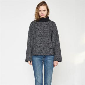 TWO TONE HALF TURTLE NECK KNIT_BK (S1659527)