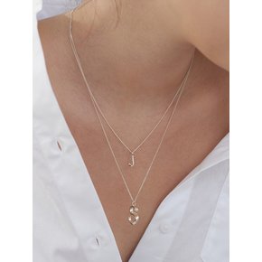 Solid Initial Neclace M