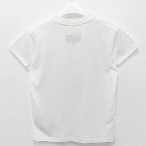 논현 더팩토리26SS MM6 메종 마르지엘라 넘버 로고 반팔티 S52GC0327 M2