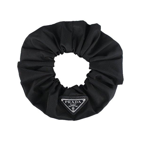 [시흥점] 26SS 삼각로고 곱창 헤어밴드 (1IF015 2DMI F0002)